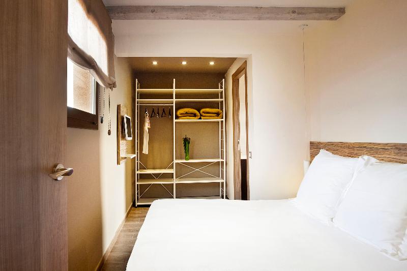Barcelona Apartment Mila - Oda