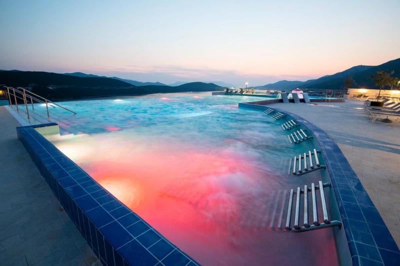 Grand Hotel Neum - Havuz