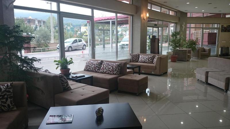 Zılelı - Lobi