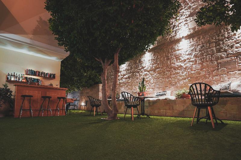 Zeus Village - Bar