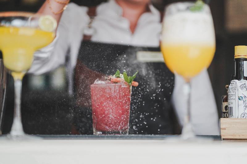 Zeus Village - Bar