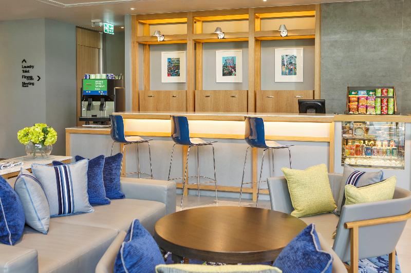 Holiday Inn Express Bangkok Sathorn - Bar