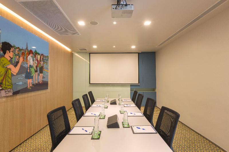 Holiday Inn Express Bangkok Sathorn - Toplantı