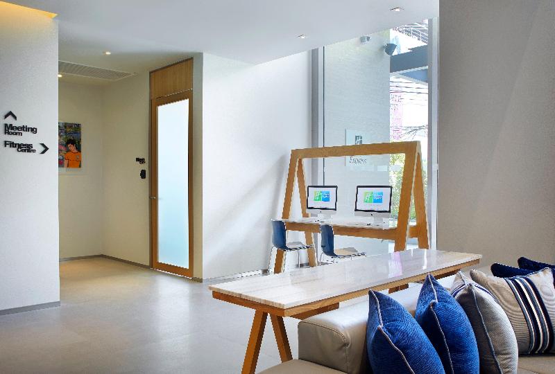 Holiday Inn Express Bangkok Sathorn - Genel