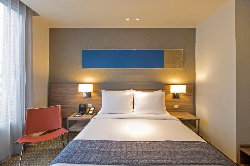 Holiday Inn Express Bangkok Sathorn - Oda
