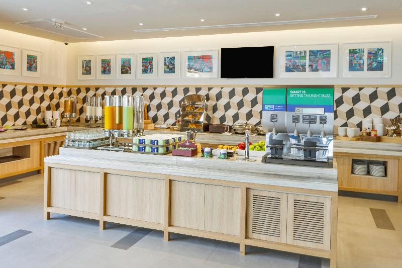 Holiday Inn Express Bangkok Sathorn - Restoran