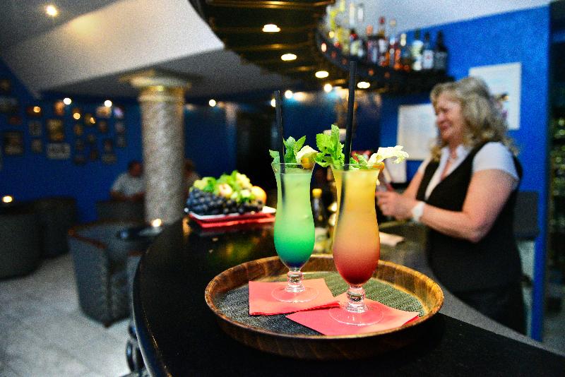 Alexandra - Bar