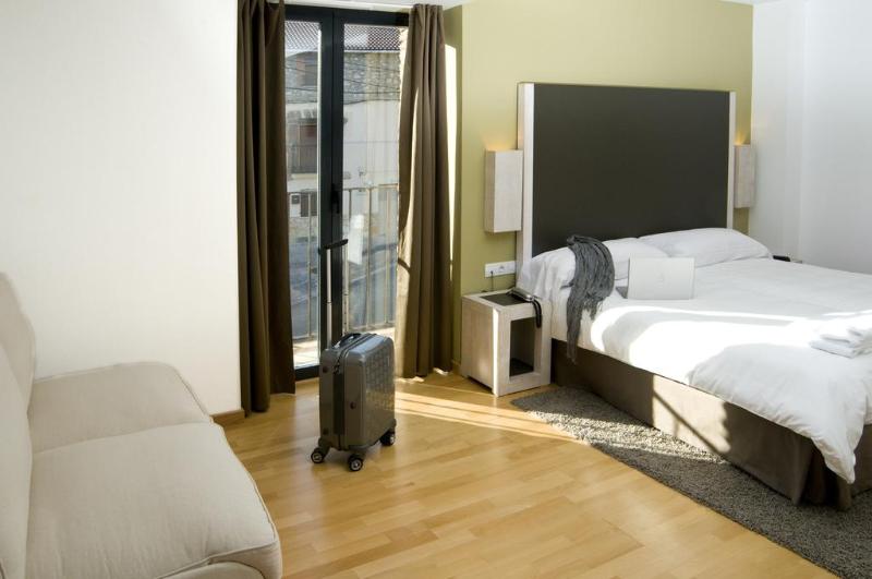 Hospedium Hotel Convento Santa Ana - Oda