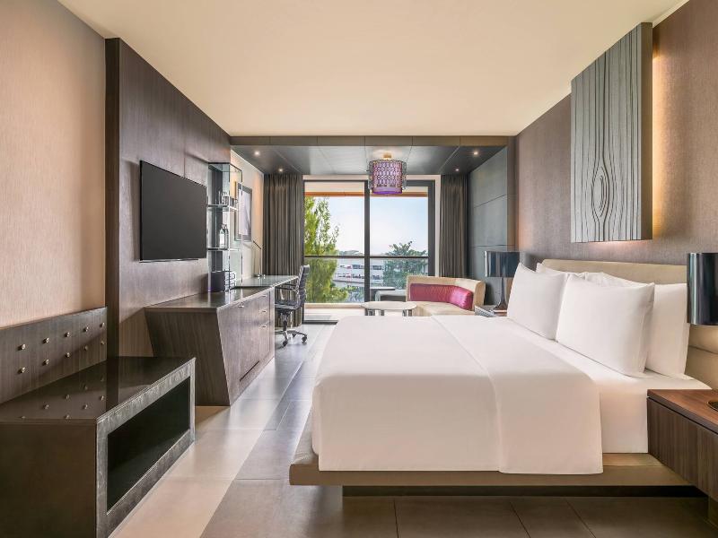 Hilton Bangkok Suvarnabhumi Golf Resort & Spa - Oda