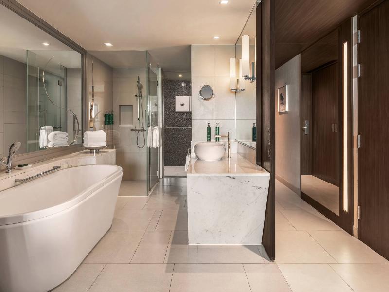 Hilton Bangkok Suvarnabhumi Golf Resort & Spa - Oda
