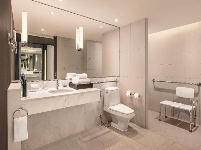 Hilton Bangkok Suvarnabhumi Golf Resort & Spa - Oda
