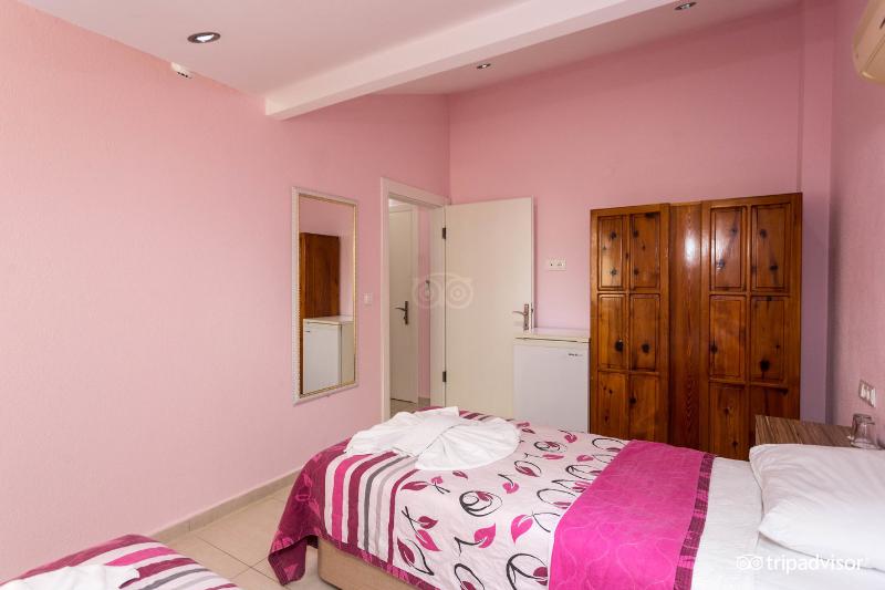 Tolay Hotel - Oda