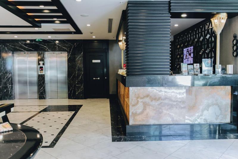 Mia Berre Hotels - Lobi