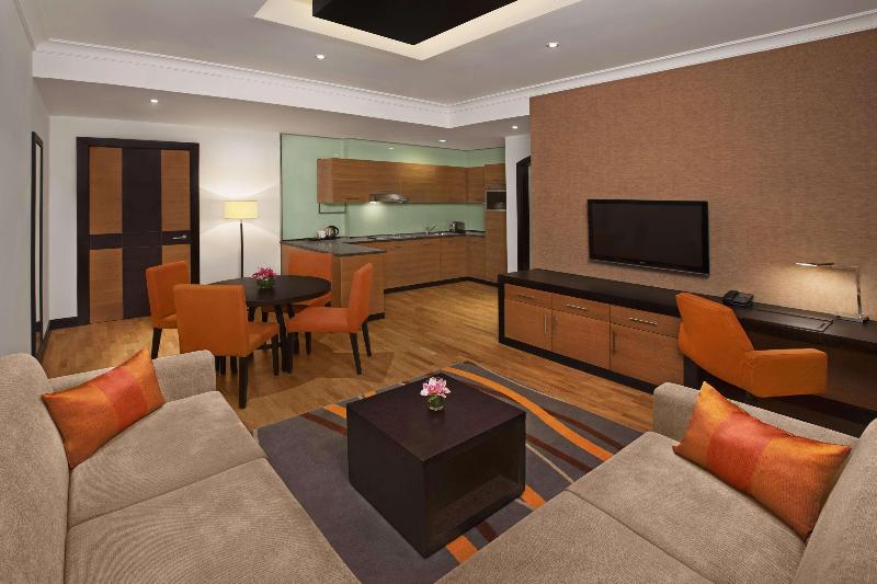 DoubleTree by Hilton Hotel & Residences Dubai Al B - Oda