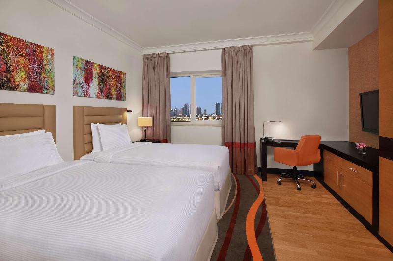 DoubleTree by Hilton Hotel & Residences Dubai Al B - Oda