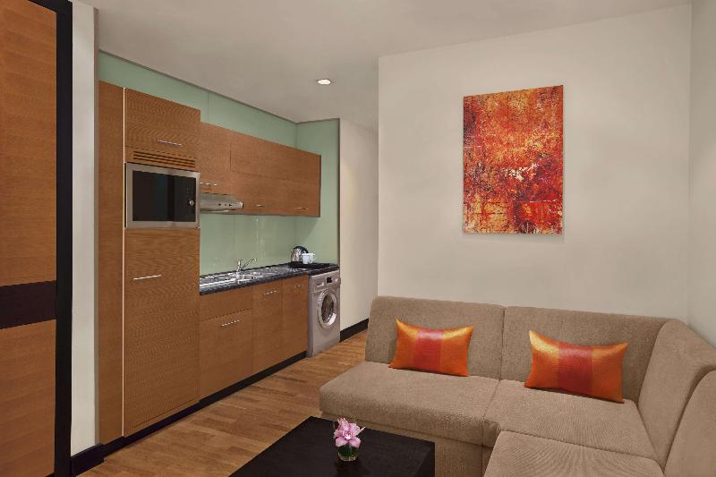DoubleTree by Hilton Hotel & Residences Dubai Al B - Oda