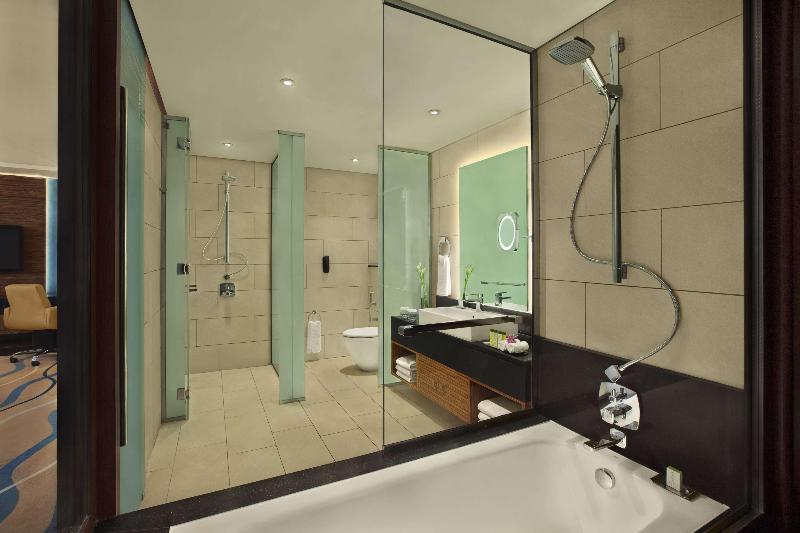 DoubleTree by Hilton Hotel & Residences Dubai Al B - Oda