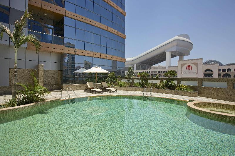 DoubleTree by Hilton Hotel & Residences Dubai Al B - Havuz