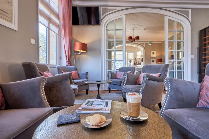 Hotel Les Villas d'Arromanches - Lobi