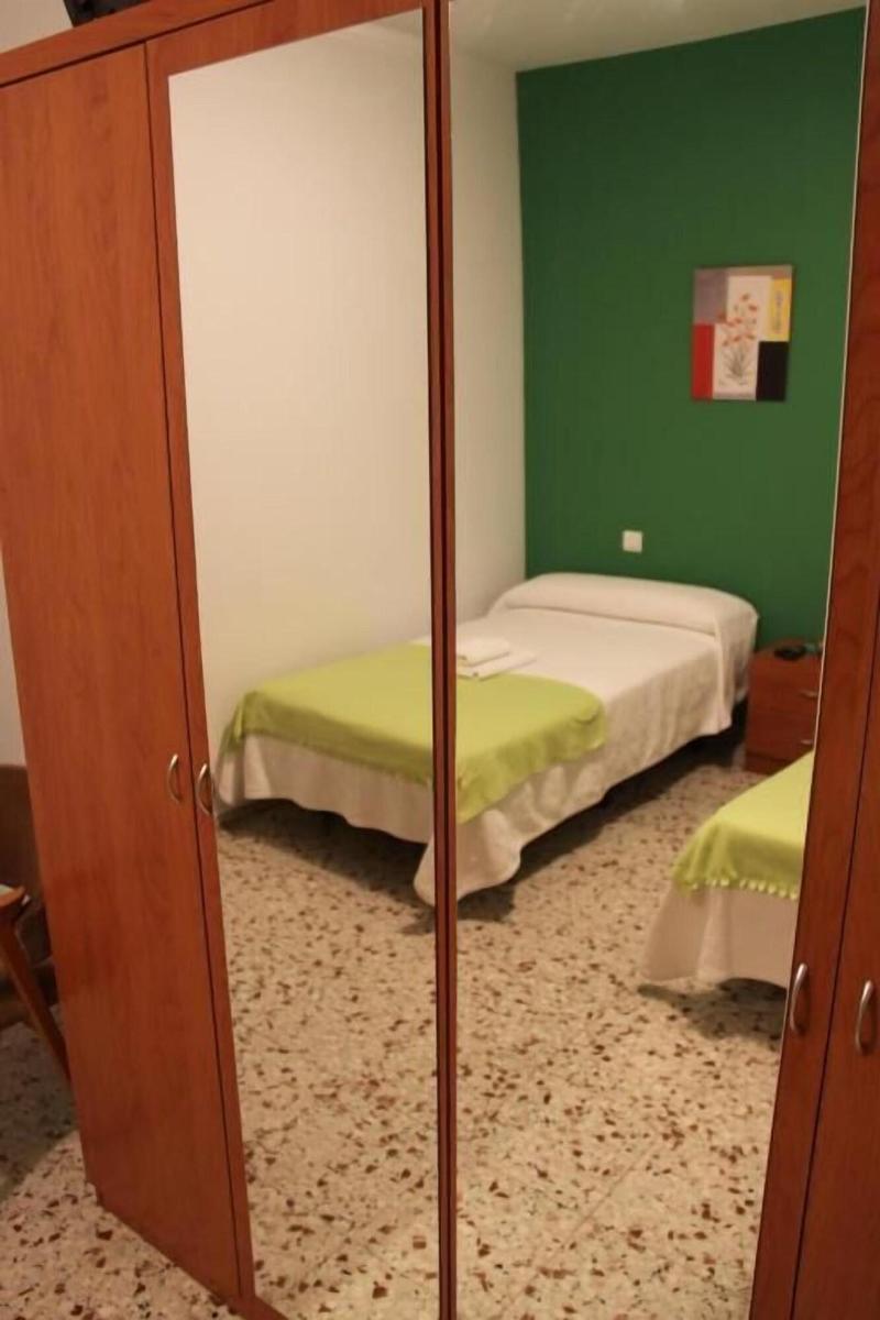 La Casa de Leo Bed & Breakfast - Oda