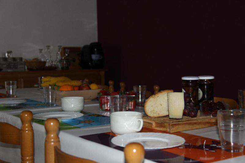 La Casa de Leo Bed & Breakfast - Restoran