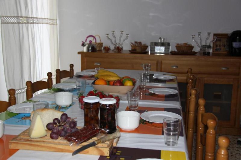 La Casa de Leo Bed & Breakfast - Restoran