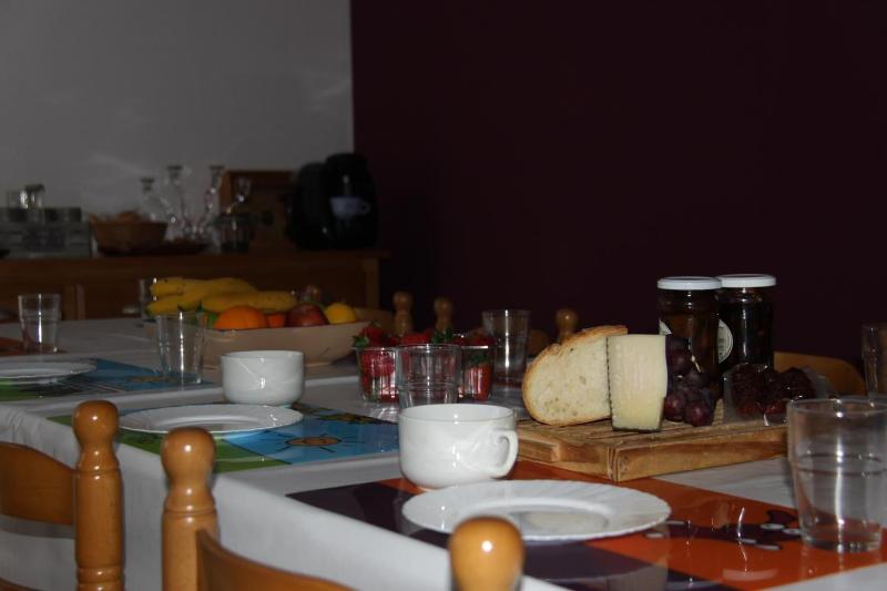 La Casa de Leo Bed & Breakfast - Restoran