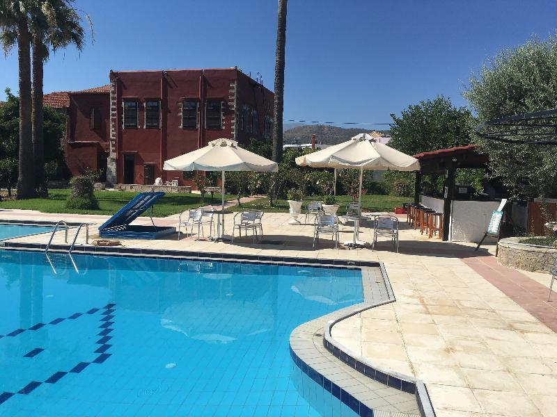 Oasis Guesthouse - Havuz