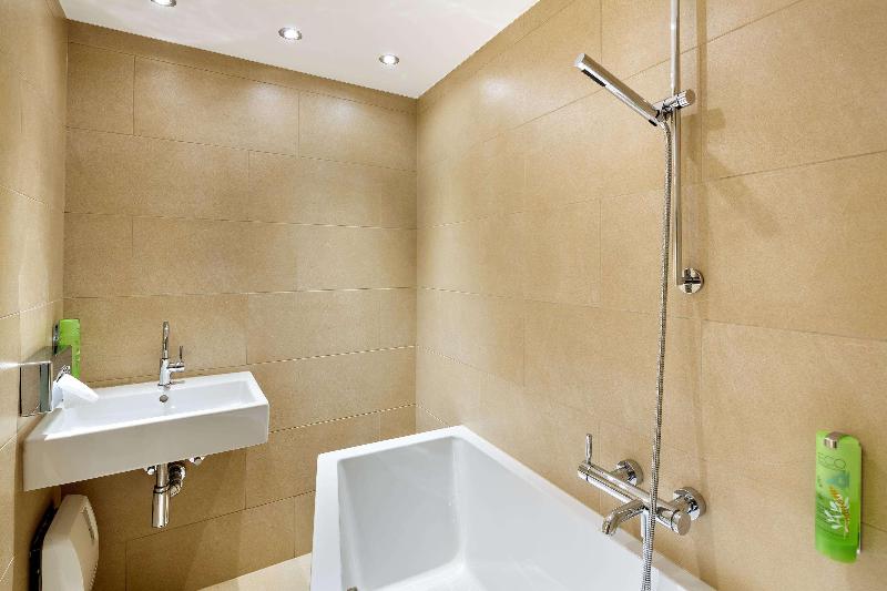 Austria Trend Hotel Ananas - Oda