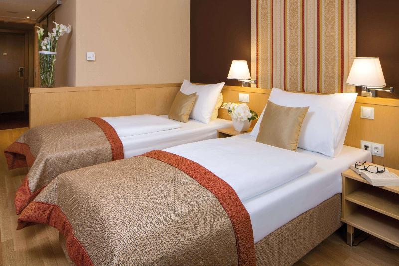 Austria Trend Hotel Ananas - Oda