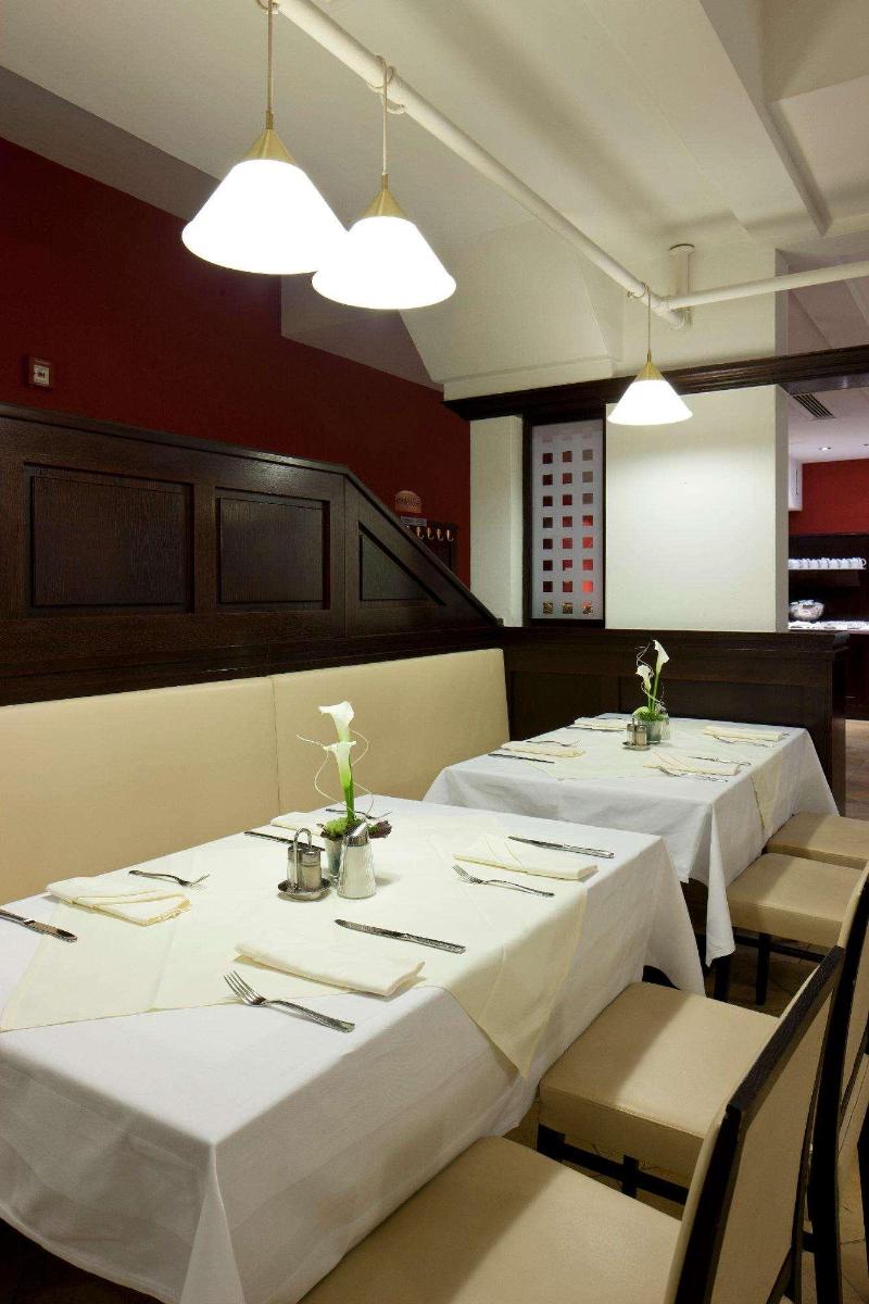 Austria Trend Hotel Ananas - Restoran