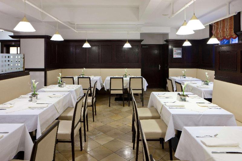 Austria Trend Hotel Ananas - Restoran