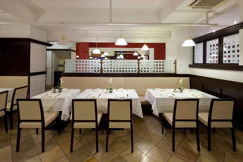 Austria Trend Hotel Ananas - Restoran
