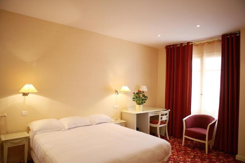 Hôtel Le Roncevaux - Genel