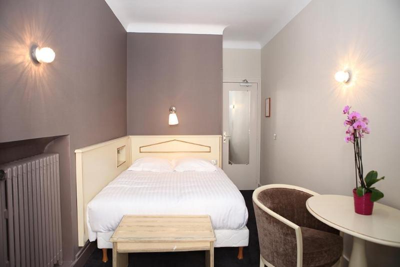 Hôtel Le Roncevaux - Genel