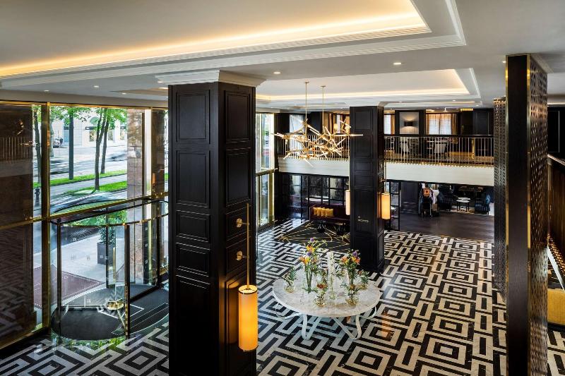 Hilton Vienna Plaza - Lobi