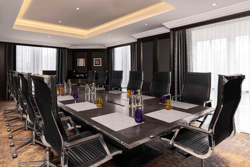 Hilton Vienna Plaza - Genel