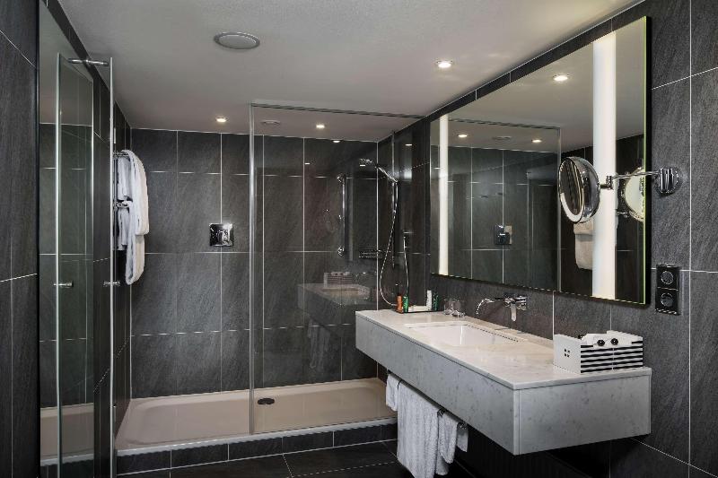 Hilton Vienna Plaza - Oda