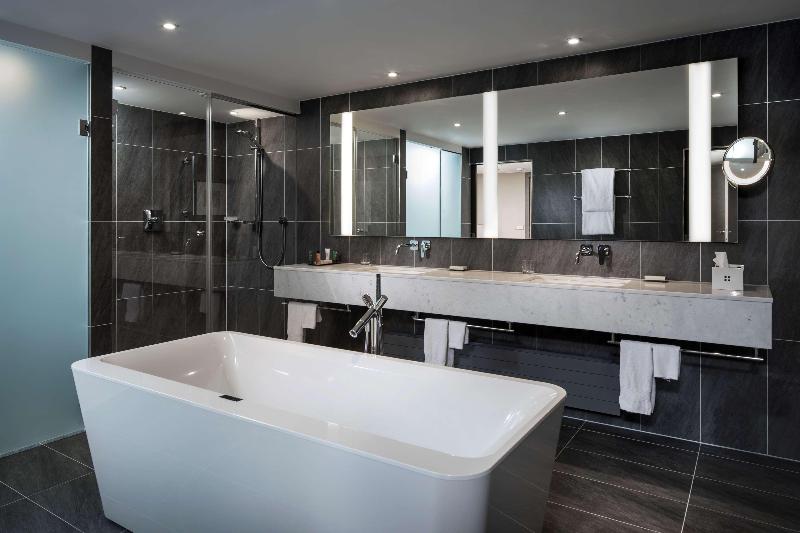 Hilton Vienna Plaza - Oda