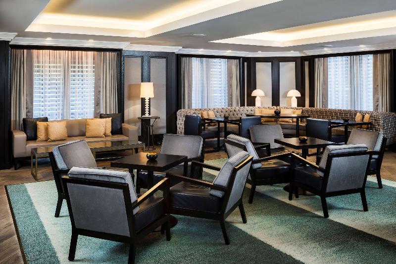 Hilton Vienna Plaza - Oda
