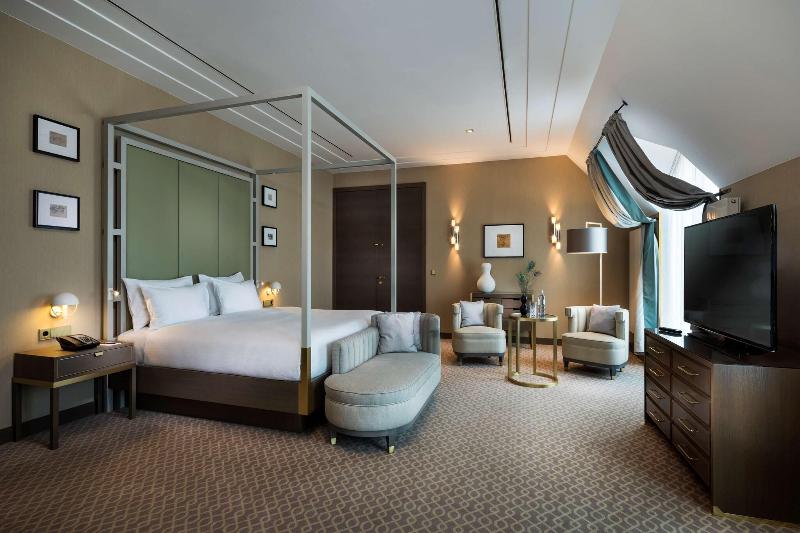 Hilton Vienna Plaza - Oda