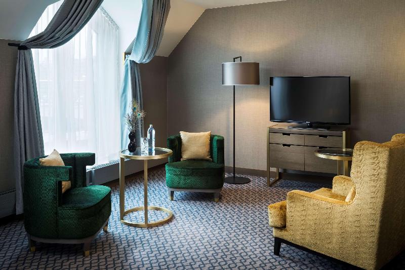 Hilton Vienna Plaza - Oda