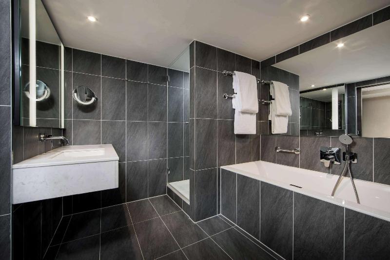 Hilton Vienna Plaza - Oda