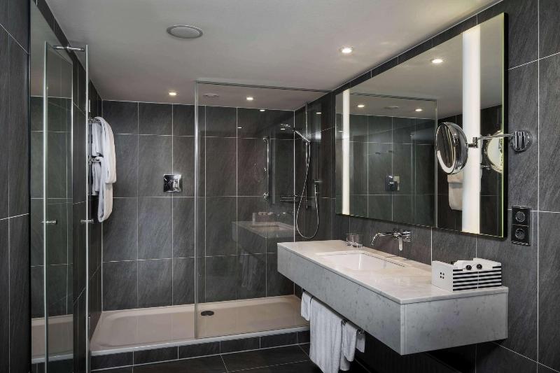 Hilton Vienna Plaza - Oda