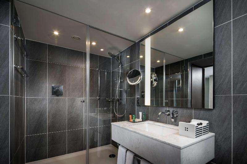 Hilton Vienna Plaza - Oda