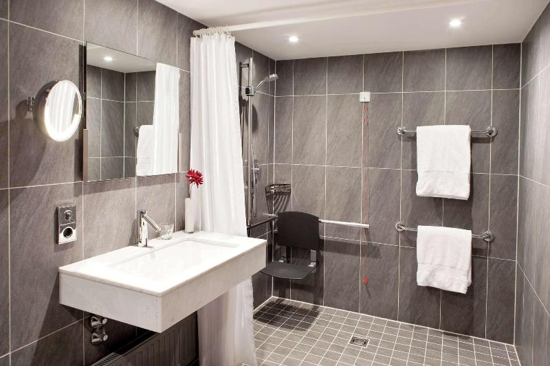 Hilton Vienna Plaza - Oda