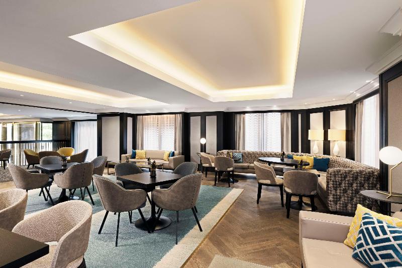 Hilton Vienna Plaza - Oda