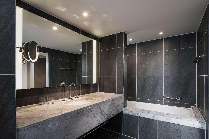 Hilton Vienna Plaza - Oda