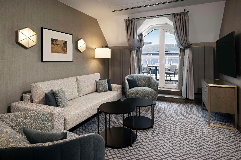 Hilton Vienna Plaza - Oda