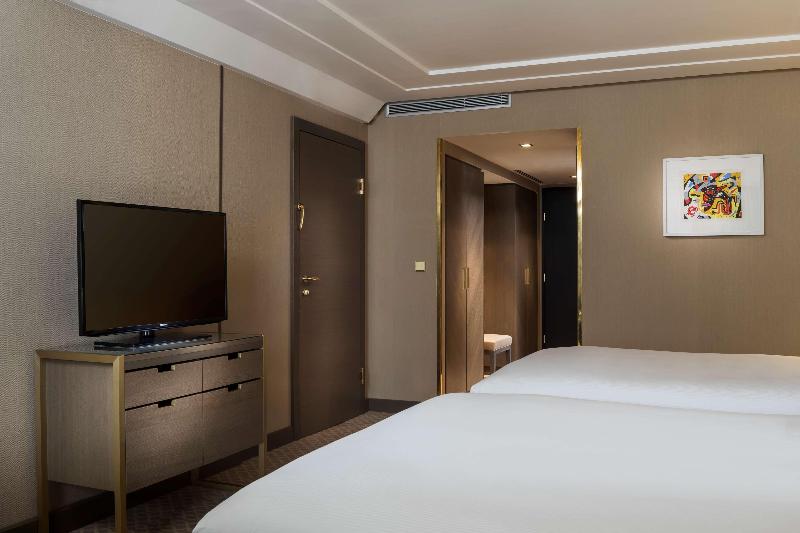 Hilton Vienna Plaza - Oda
